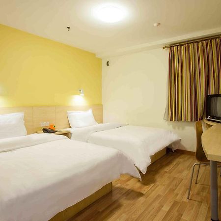 7Days Inn Dongguan Conference & Exhibition Center Szoba fotó