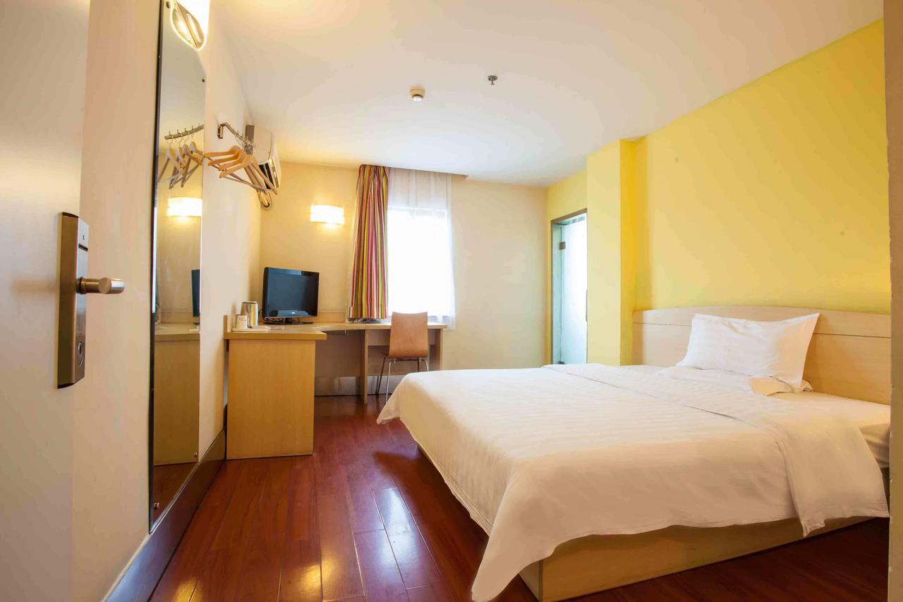7Days Inn Dongguan Conference & Exhibition Center Szoba fotó