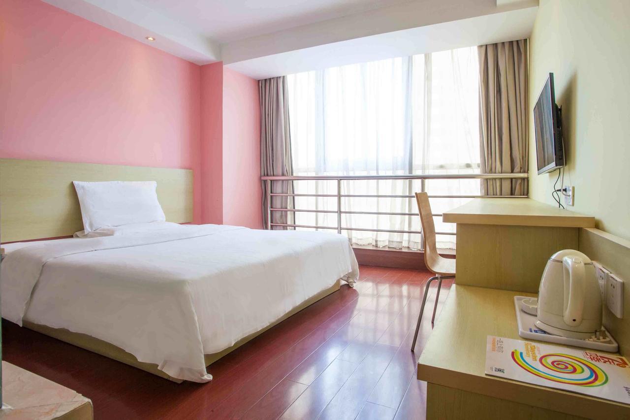 7Days Inn Dongguan Conference & Exhibition Center Szoba fotó