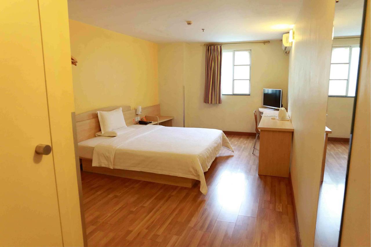 7Days Inn Dongguan Conference & Exhibition Center Szoba fotó
